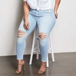 Good American Good Legs Crop